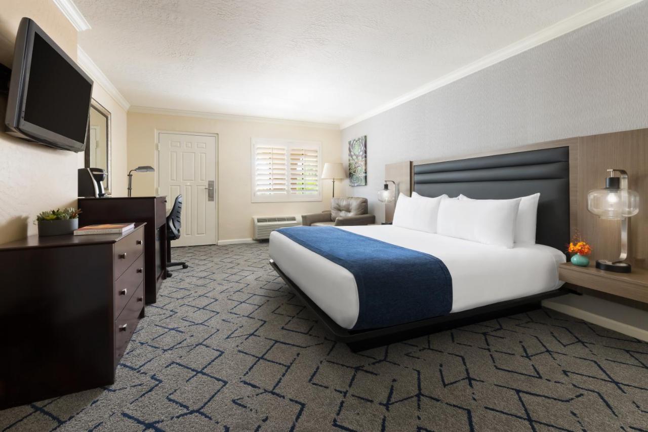 The Scottsdale Plaza Resort & Villas Paradise Valley Exterior photo